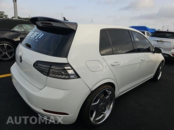 2018 Volkswagen Golf S Hatchback – miniatura 4