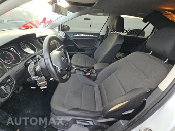 2018 Volkswagen Golf S Hatchback – miniatura 7
