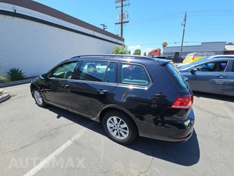 2018 Volkswagen Golf SportWagen S Wagon - miniatura 6