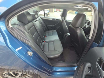 2018 Volkswagen Jetta SE – miniatura 16