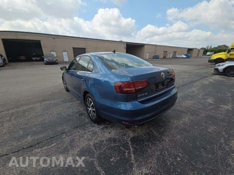 2018 Volkswagen Jetta SE – miniatura 2