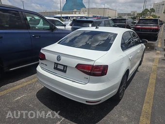 2018 Volkswagen Jetta SEL - miniatura 4