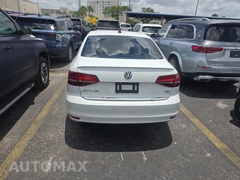2018 Volkswagen Jetta SEL - miniatura 5
