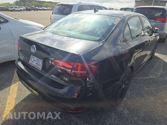 2018 Volkswagen Jetta Sport - miniatura 4