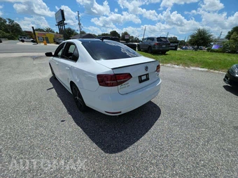 2018 Volkswagen Jetta Sport - miniatura 2