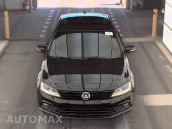2018 Volkswagen Jetta Sport – miniatura 2