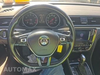 2018 Volkswagen Passat 2.0T R-Line - miniatura 10