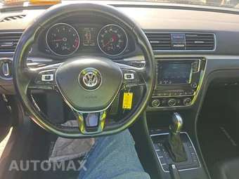2018 Volkswagen Passat 2.0T R-Line - miniatura 11