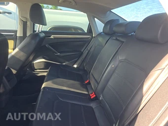 2018 Volkswagen Passat 2.0T R-Line - miniatura 13