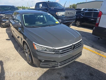 2018 Volkswagen Passat 2.0T R-Line - miniatura 3