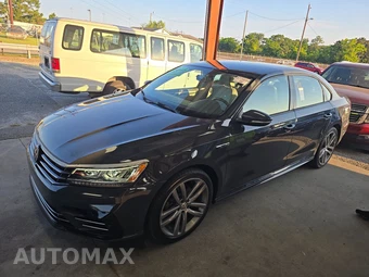 2018 Volkswagen Passat 2.0T R-Line