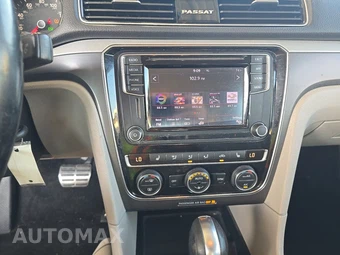 2018 Volkswagen Passat 2.0T R-Line - miniatura 11
