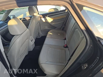 2018 Volkswagen Passat 2.0T R-Line - miniatura 13
