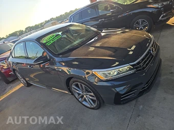 2018 Volkswagen Passat 2.0T R-Line - miniatura 3
