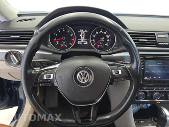 2018 Volkswagen Passat 2.0T R-Line - miniatura 10