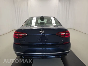 2018 Volkswagen Passat 2.0T R-Line - miniatura 5