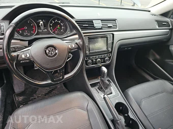 2018 Volkswagen Passat 2.0T R-Line – miniatura 11