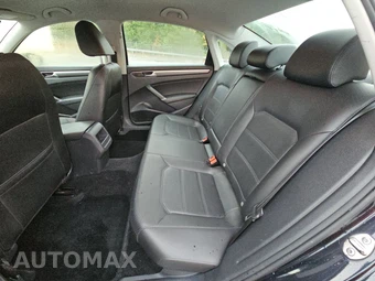 2018 Volkswagen Passat 2.0T R-Line – miniatura 13