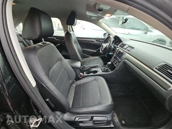 2018 Volkswagen Passat 2.0T R-Line – miniatura 8
