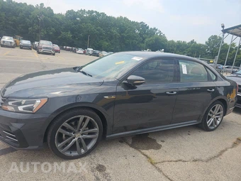 2018 Volkswagen Passat 2.0T R-Line