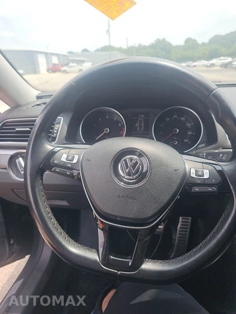 2018 Volkswagen Passat 2.0T R-Line - miniatura 10