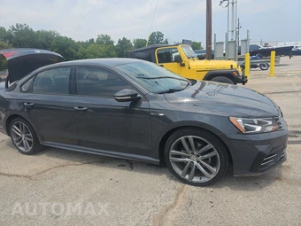 2018 Volkswagen Passat 2.0T R-Line - miniatura 3