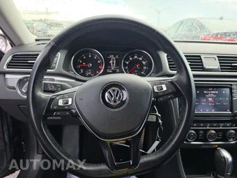 2018 Volkswagen Passat 2.0T R-Line - miniatura 10