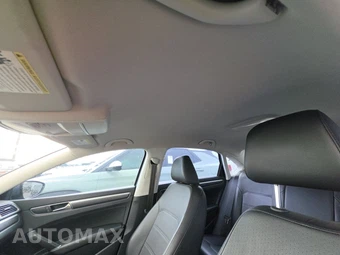 2018 Volkswagen Passat 2.0T R-Line - miniatura 18