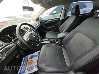 2018 Volkswagen Passat 2.0T R-Line - miniatura 7