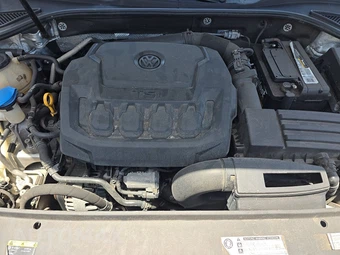 2018 Volkswagen Passat 2.0T R-Line - miniatura 15