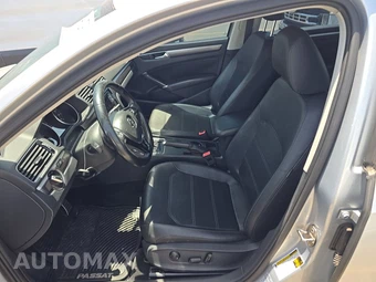 2018 Volkswagen Passat 2.0T R-Line - miniatura 7