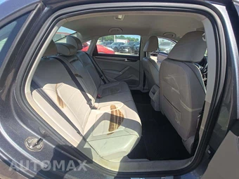 2018 Volkswagen Passat 2.0T R-Line – miniatura 13