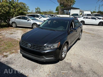 2018 Volkswagen Passat 2.0T S - miniatura 2
