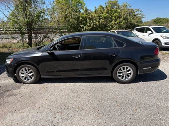 2018 Volkswagen Passat 2.0T S - miniatura 5