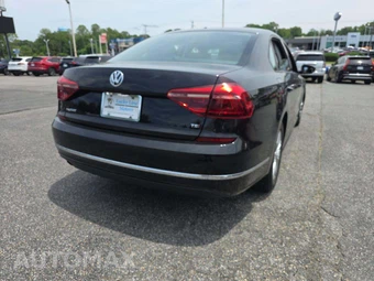 2018 Volkswagen Passat 2.0T S - miniatura 3