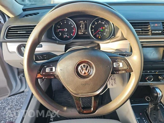2018 Volkswagen Passat 2.0T S - miniatura 10