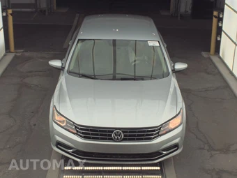 2018 Volkswagen Passat 2.0T S - miniatura 2