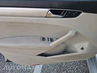 2018 Volkswagen Passat 2.0T S - miniatura 9