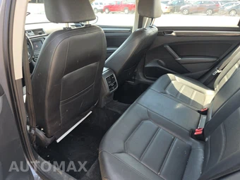2018 Volkswagen Passat 2.0T SE – miniatura 13