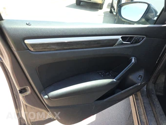 2018 Volkswagen Passat 2.0T SE – miniatura 9