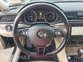 2018 Volkswagen Passat 2.0T SE - miniatura 10