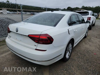 2018 Volkswagen Passat 2.0T SE – miniatura 4