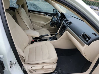 2018 Volkswagen Passat 2.0T SE – miniatura 8