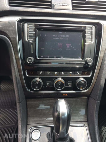 2018 Volkswagen Passat 2.0T SE – miniatura 10