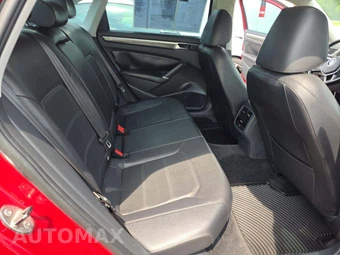 2018 Volkswagen Passat 2.0T SE – miniatura 16