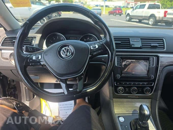 2018 Volkswagen Passat 2.0T SE w/Technology - miniatura 10