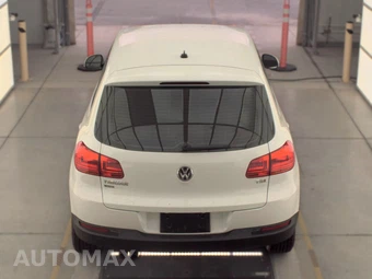 2018 Volkswagen Tiguan Limited - miniatura 5