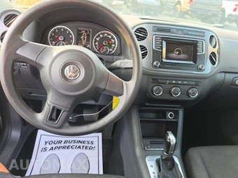 2018 Volkswagen Tiguan Limited - miniatura 11