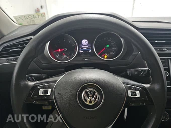 2018 Volkswagen Tiguan S – miniatura 10