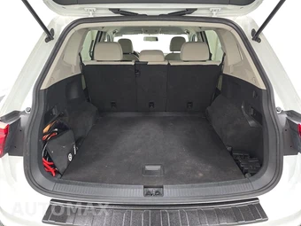 2018 Volkswagen Tiguan S – miniatura 16